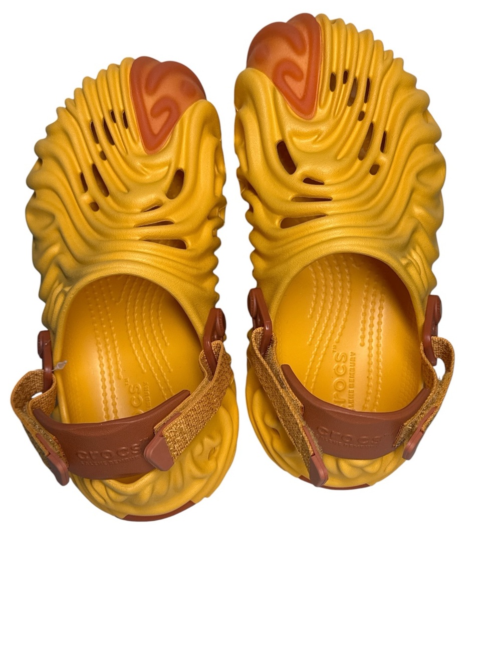 Crocs Salehe Bembury × Pollex
Clog Size M4/W6 Cobbler
